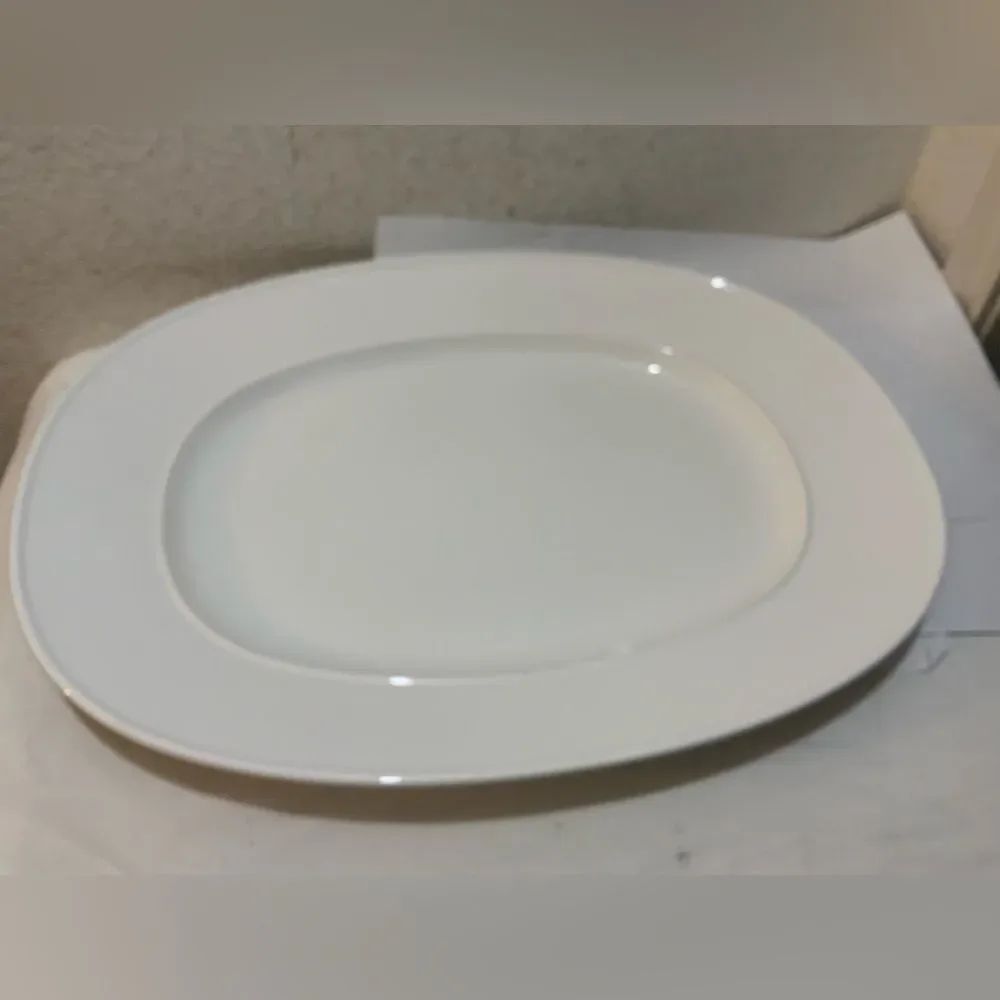 Palm Restaurant Ware Large platter White Serving Bowl 20”x15”